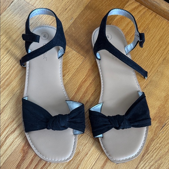 Girls Cat and Jack Black Sandals with Bow Detail - Picture 1 of 2